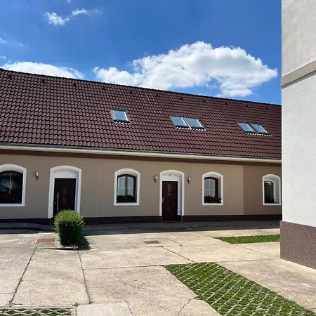 Mánes *